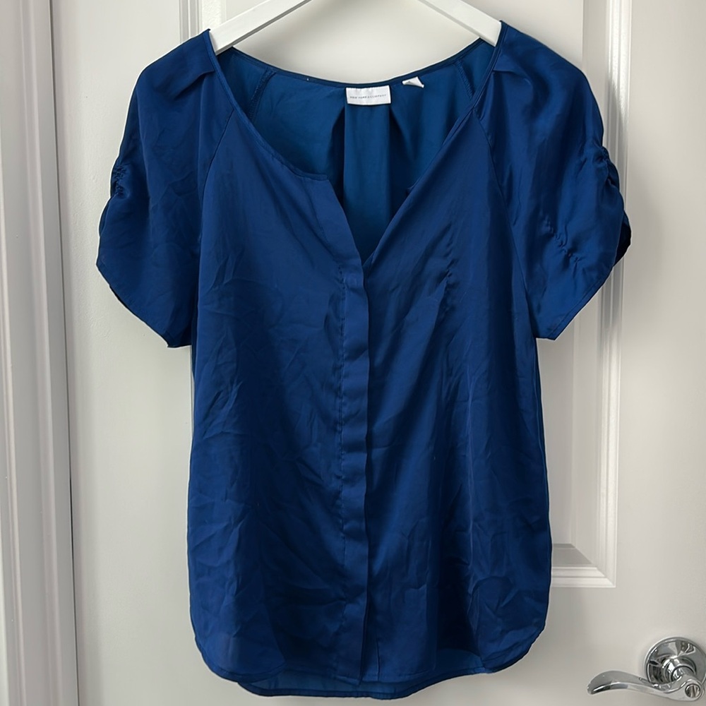 New York & Company Dark Blue V Neck Blouse Size M